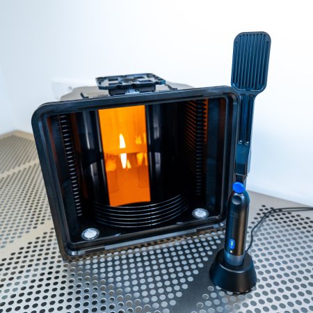 Cordless portable vacuum wand (WHS-V6) 300 mm Cordless portable vacuum wand (WHS-V6) 300 mm