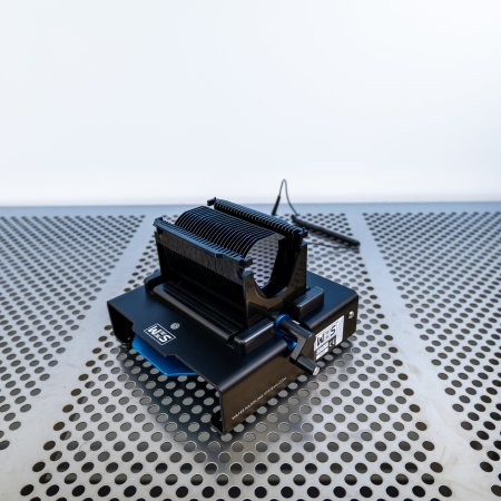 Economy manual flat aligner with dual knob (WHS-A6) 76 mm (3”) Economy manual flat aligner with dual knob (WHS-A6) 76 mm (3”)