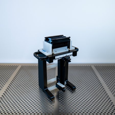 Manual single wafer presenter (WHS-P4) 76 mm (3”) Manual single wafer presenter (WHS-P4) 76 mm (3”)